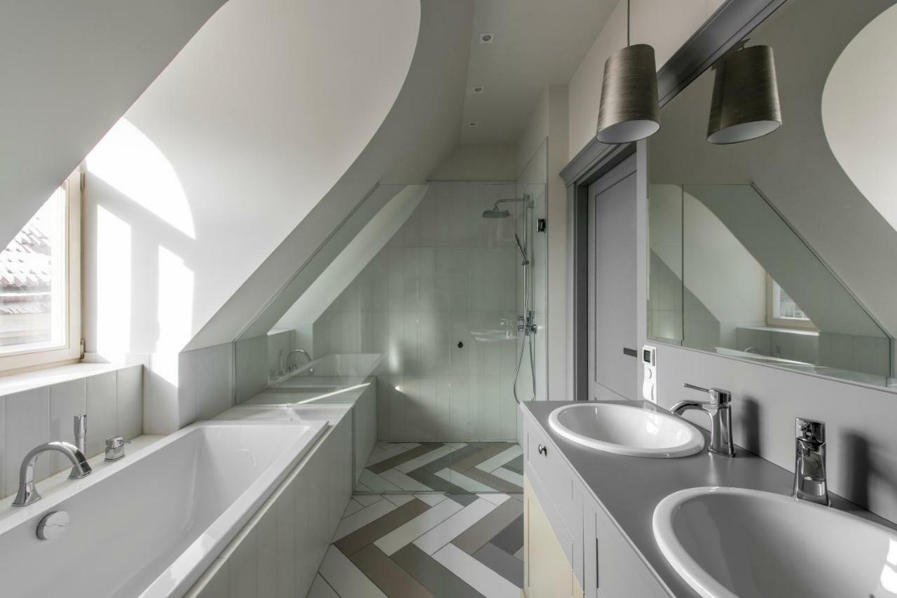 Apartment Entrance *
